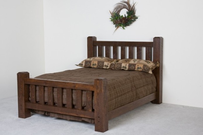 Barnwood Log Bed Picture